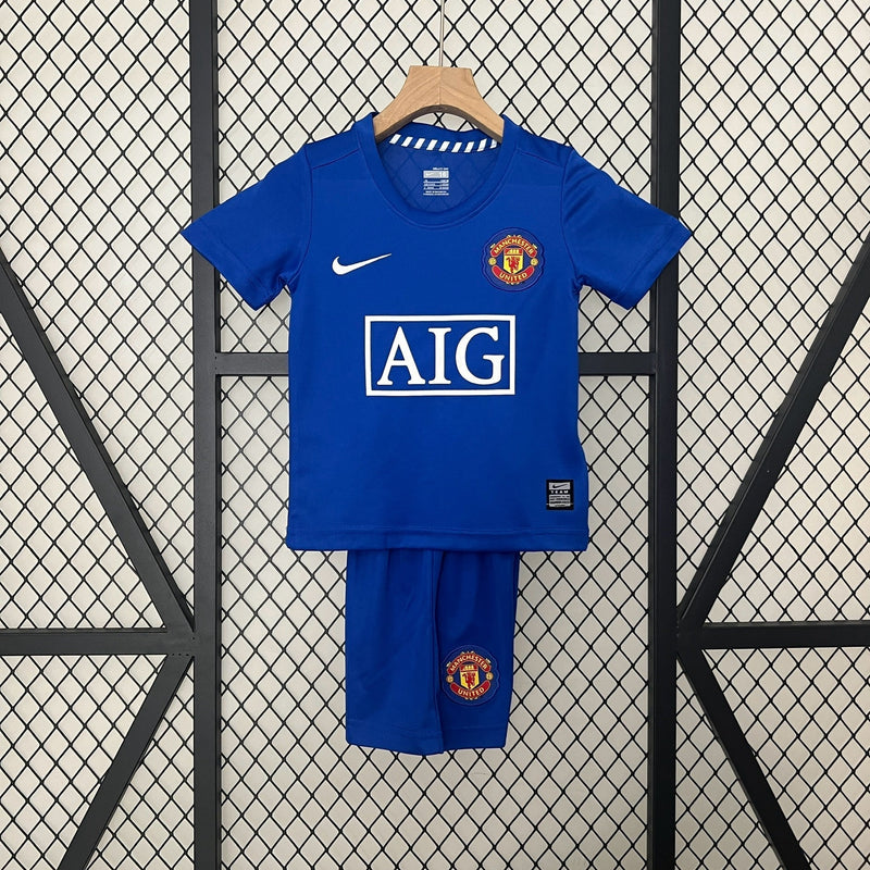 MANCHESTER UNITED III 08/09 CONJUNTO INFANTIL (RETRO)